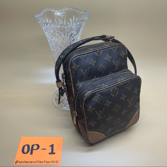 Louis Vuitton Handbags - 💯 AUTH LOUIS VUITTON AMAZONE CROSSBODY BAG